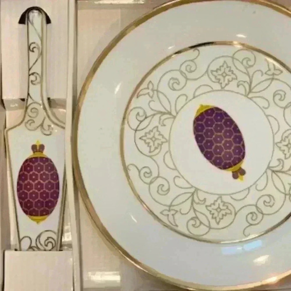 Porcelain Egg Cake Plate & Server  NWT - Picture 2 of 11